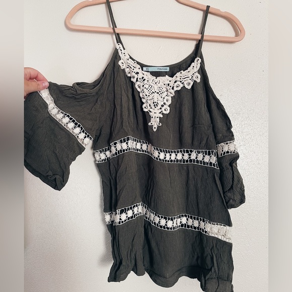 off the shoulder top - Picture 1 of 1